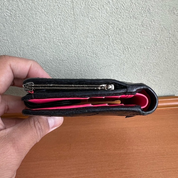 CHANEL wallet with coin compartment - Picture 6 of 12